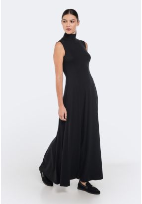 Solid Sleeveless Flared Dress