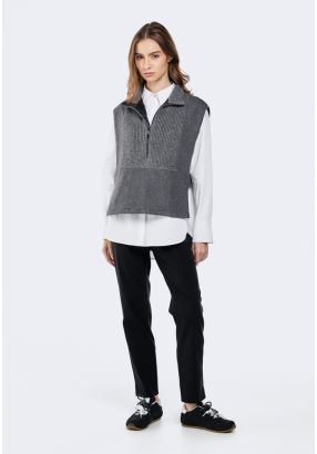 Solid Carrot-Fit Trousers