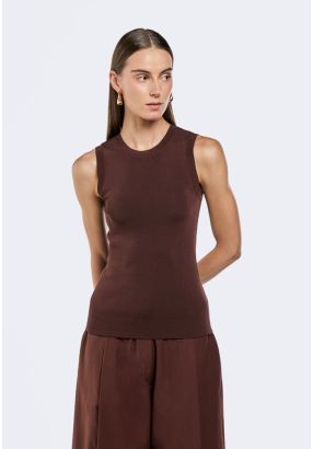 Basic Sleeveless Knitted Top
