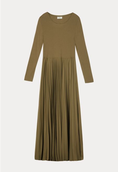 Round Neck Pleated Dress