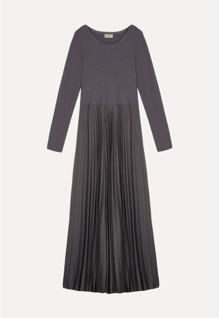 Round Neck Pleated Dress