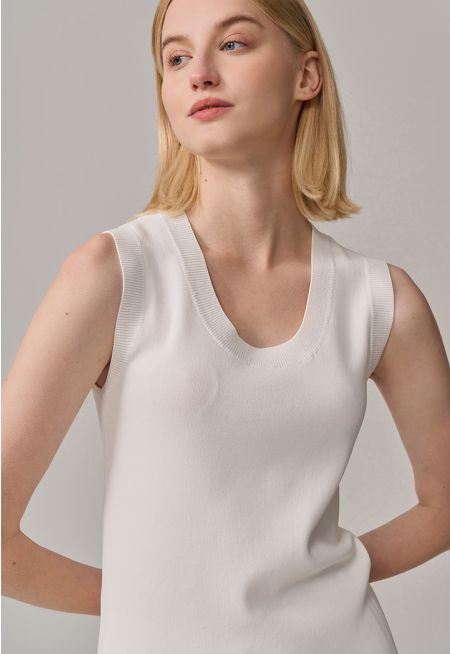 Basic Round Neck Sleeveless Top