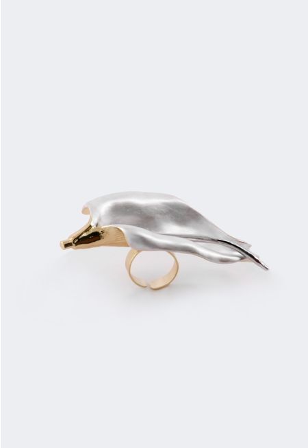 Metallic Leaves Ring