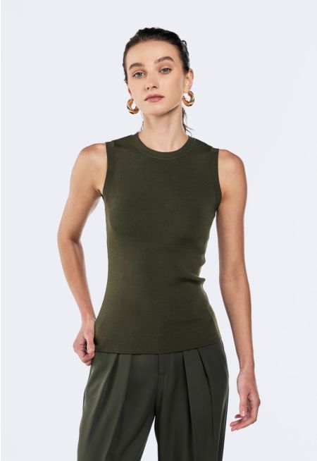 Basic Sleeveless Knitted Top