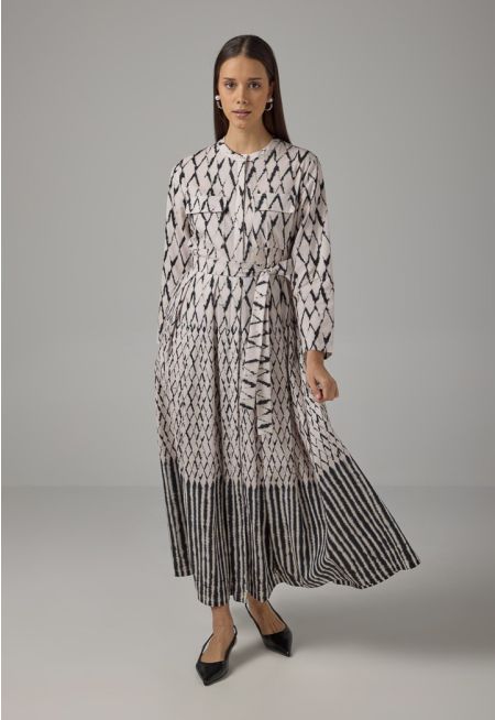 Geometrical Print Pleated Belted Dress