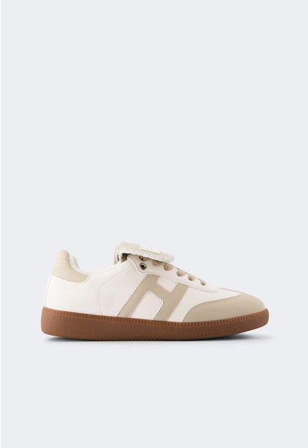 Contrast Flat Sneakers