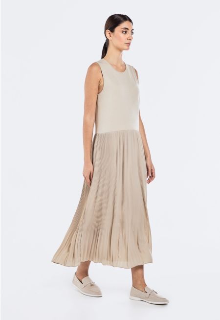 Pleated Hem Sleeveless Basic Dress